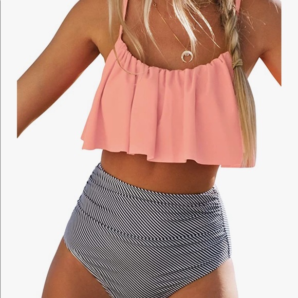 CUPSHE NWT Ruffle peach swimsuit Top removable bra pads, SZ:MED - Picture 3 of 6